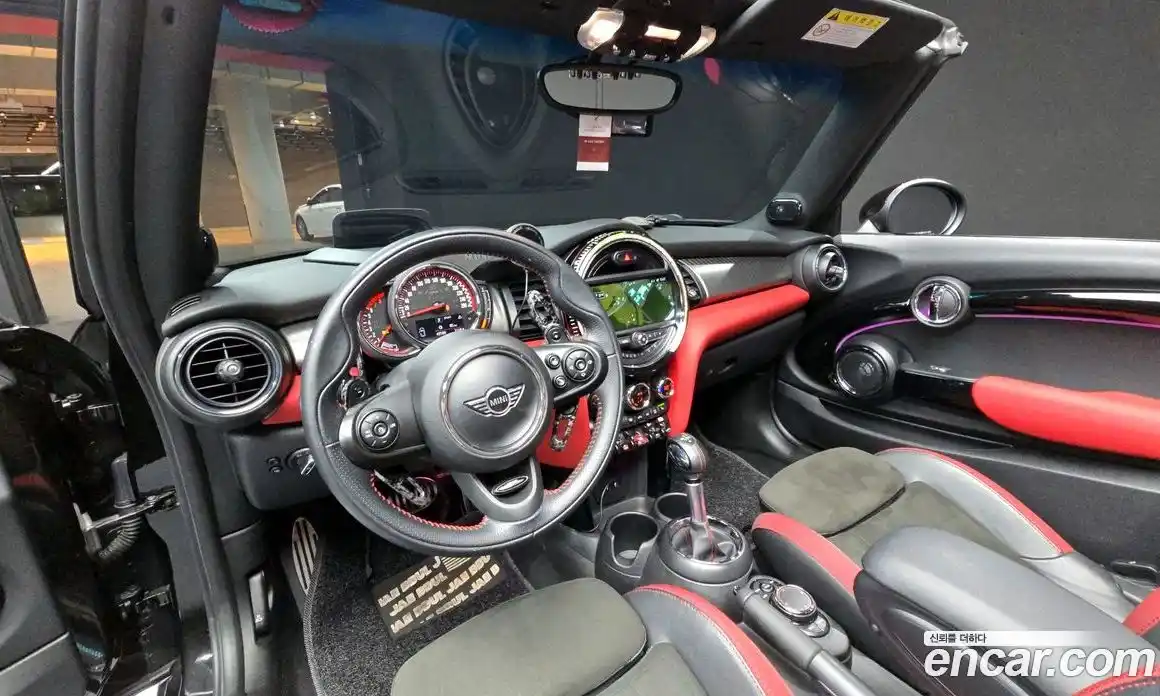 Mini Cooper Convertible 2019 2.0 гидро в Москве № 214296, фото 7
