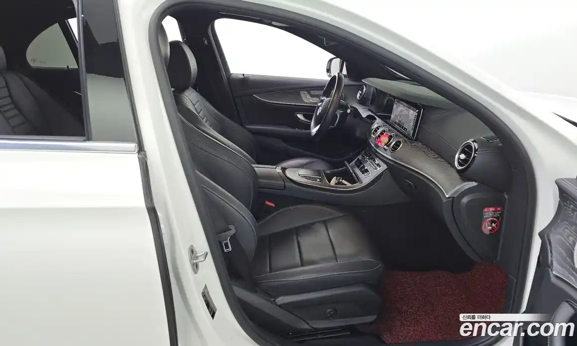 Mercedes-Benz E-Class 2021 2.0 гидро, фото 11