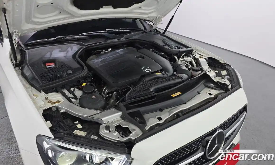 Mercedes-Benz E-Class 2021 2.0 гидро, фото 6