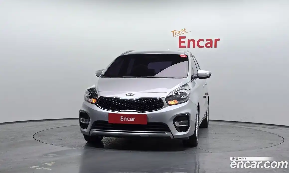 Kia Carens 2016 2.0 гидро в Москве № 321683, фото 3
