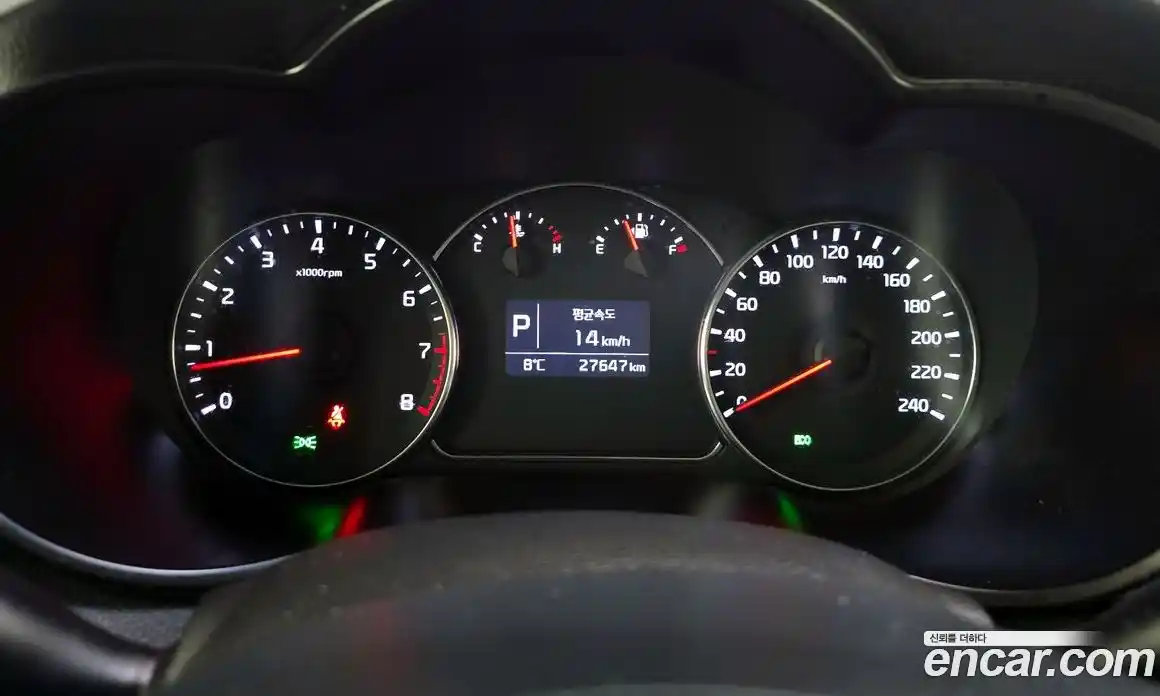 Kia Carens 2016 2.0 гидро в Москве № 321683, фото 8