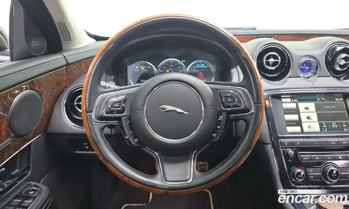 Jaguar XJ 2013 3.0 гидро в Москве № 335837, фото 13