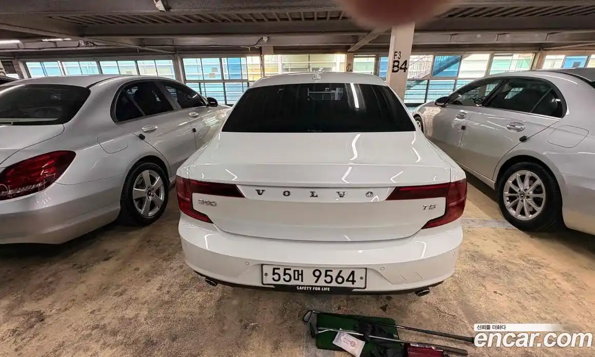 Volvo S90 2017 2.0 гидро в Москве № 971656, фото 3