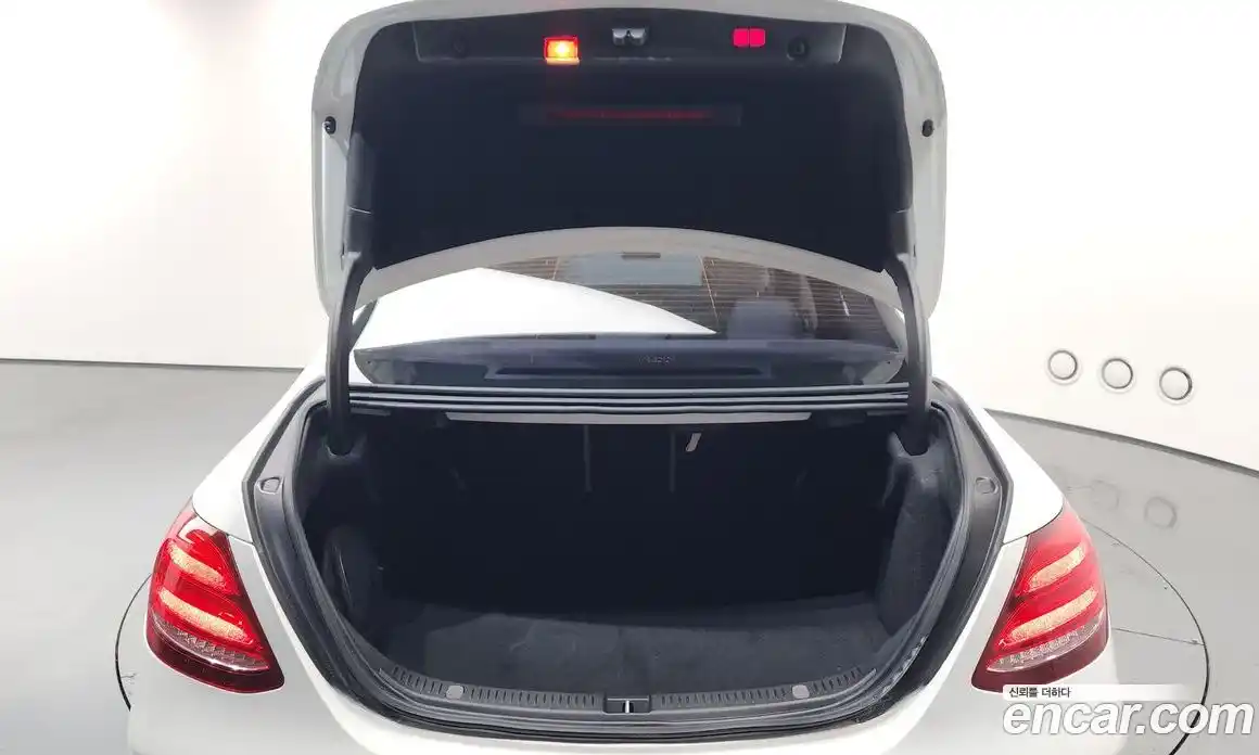 Mercedes-Benz E-Class 2017 3.0 гидро в Москве № 1006704, фото 20