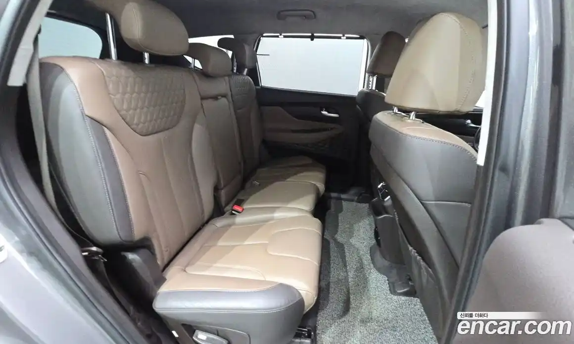 Hyundai Santa Fe 2019 2.0 гидро в Москве № 1278105, фото 18