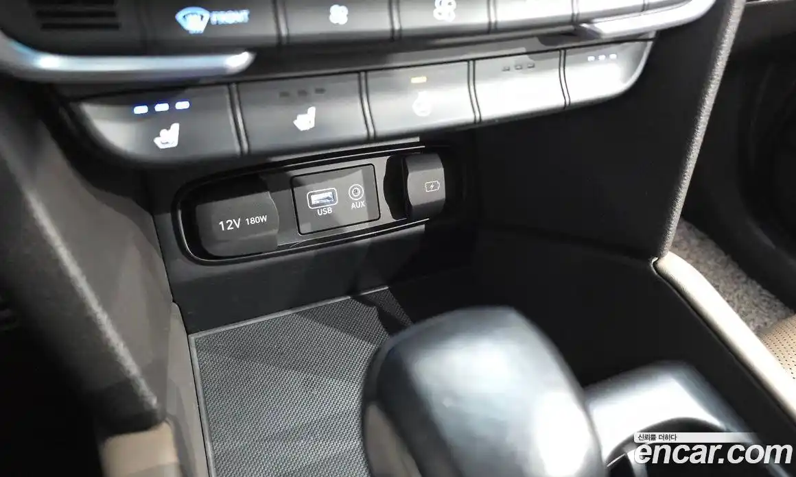 Hyundai Santa Fe 2019 2.0 гидро в Москве № 1278105, фото 24