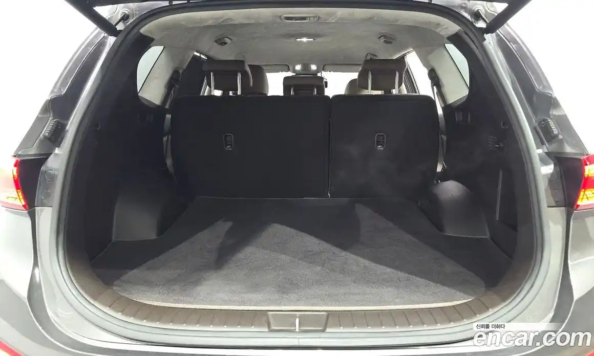 Hyundai Santa Fe 2019 2.0 гидро в Москве № 1278105, фото 26