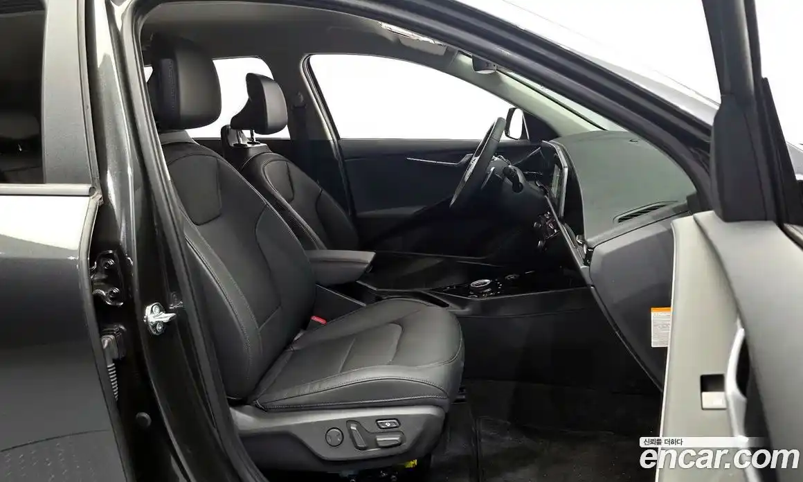 Kia Niro 2024 1.6 гидро в Москве № 1288870, фото 16