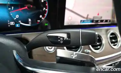 Mercedes-Benz E-Class 2021 2.0 гидро в Москве, миниатюра 12