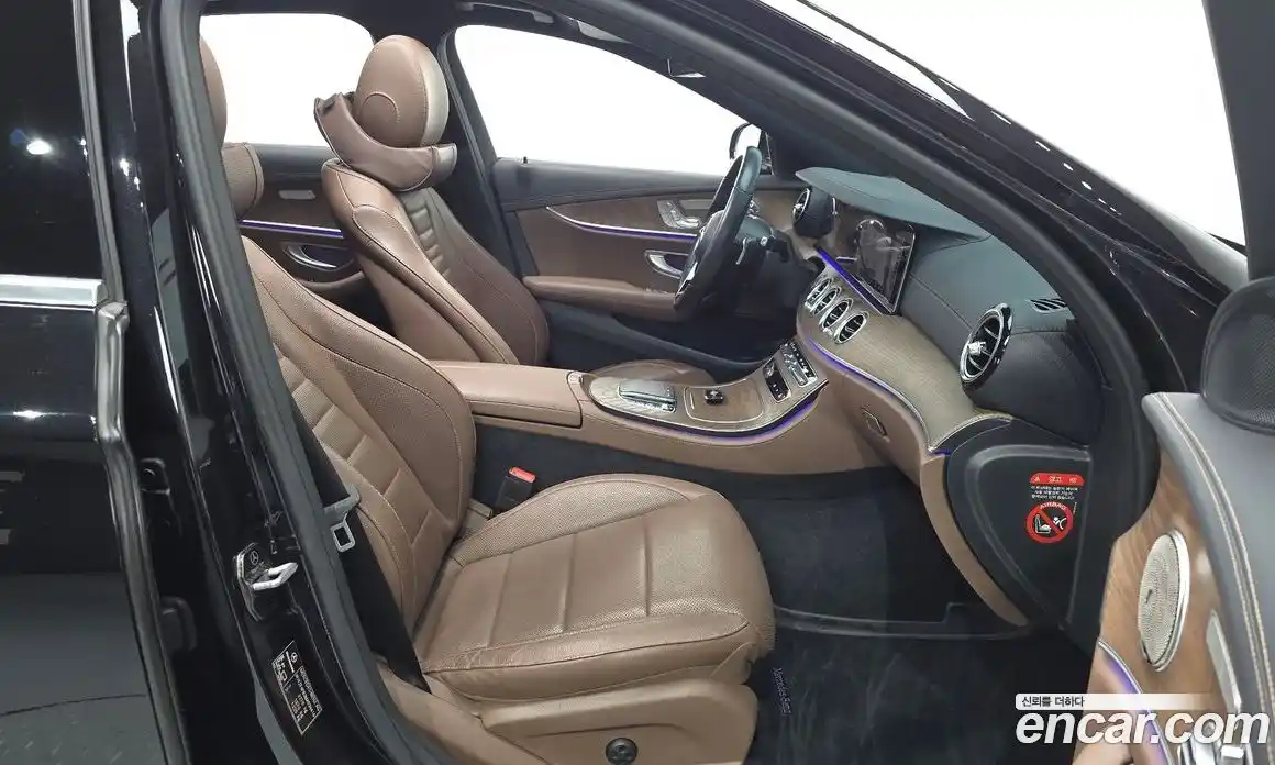 Mercedes-Benz E-Class 2021 2.0 гидро в Москве, фото 13