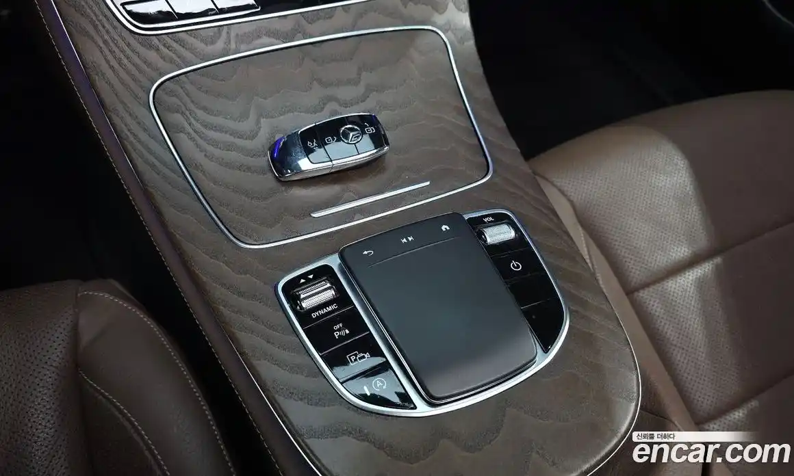 Mercedes-Benz E-Class 2021 2.0 гидро в Москве, фото 27