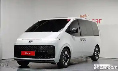 Hyundai Staria, 2025