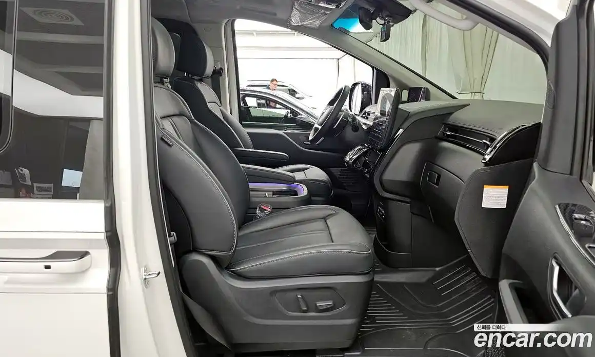 Hyundai Staria 2025 1.6 гидро в Москве № 1317499, фото 17