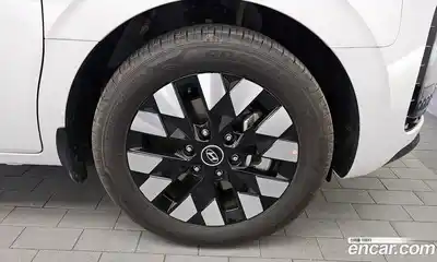 Hyundai Staria 2025 1.6 гидро в Москве № 1317499, миниатюра 7
