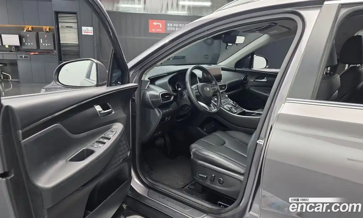 Hyundai Santa Fe 2023 1.6 гидро в Москве № 1317631, фото 12