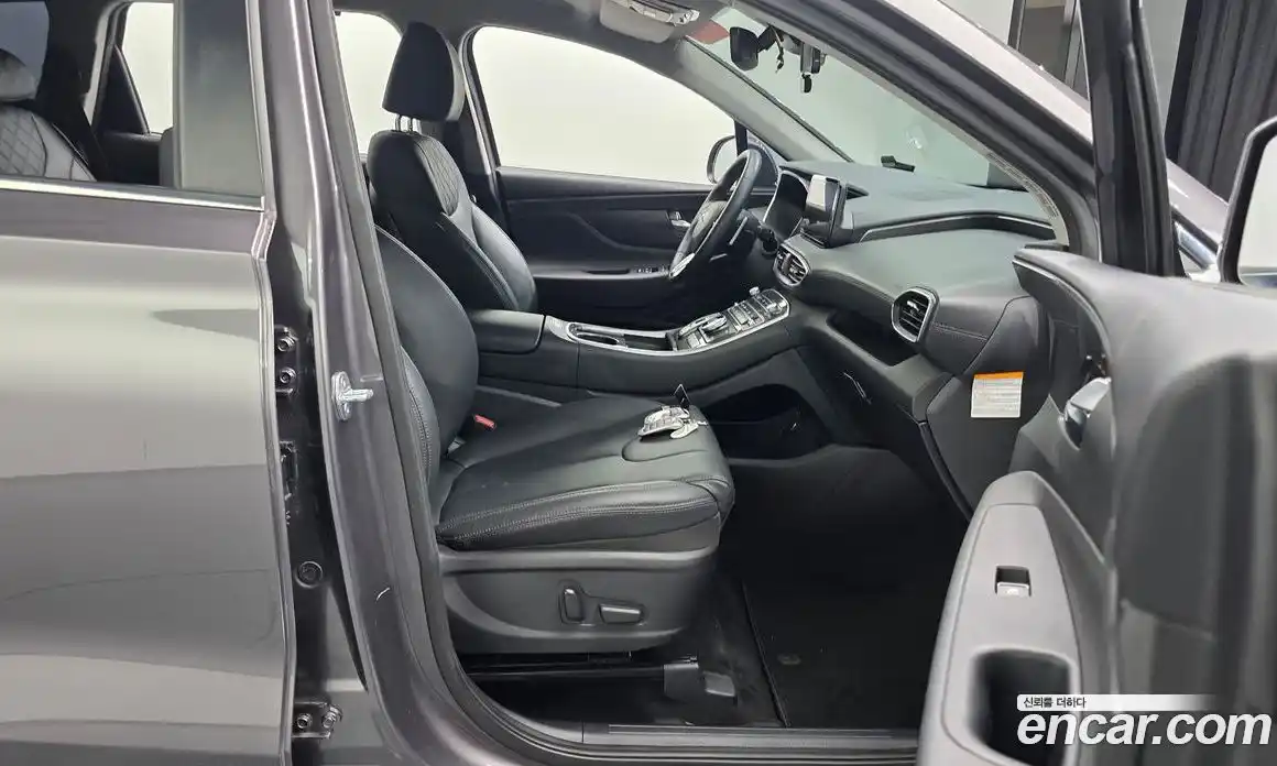 Hyundai Santa Fe 2023 1.6 гидро в Москве № 1317631, фото 17