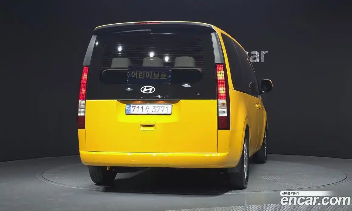 Hyundai Staria 2024 1.6 гидро в Москве № 1341907, фото 4