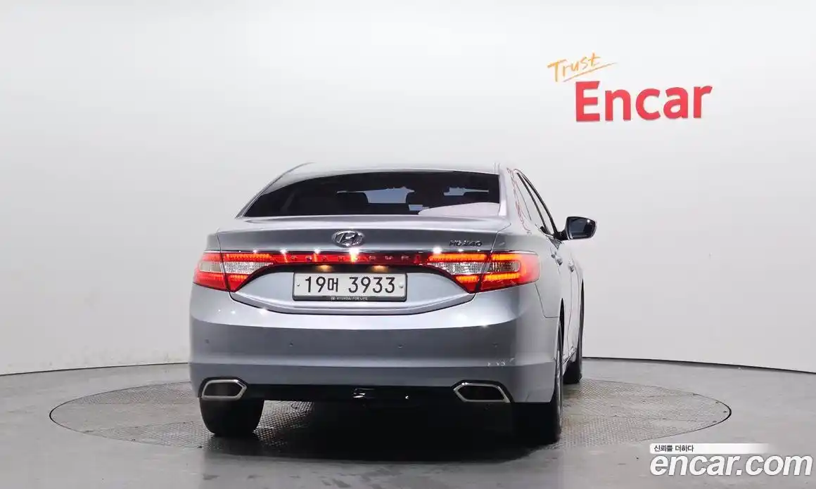 Hyundai Grandeur 2015 2.4 гидро в Москве № 1417014, фото 4
