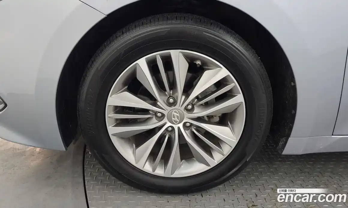 Hyundai Grandeur 2015 2.4 гидро в Москве № 1417014, фото 5
