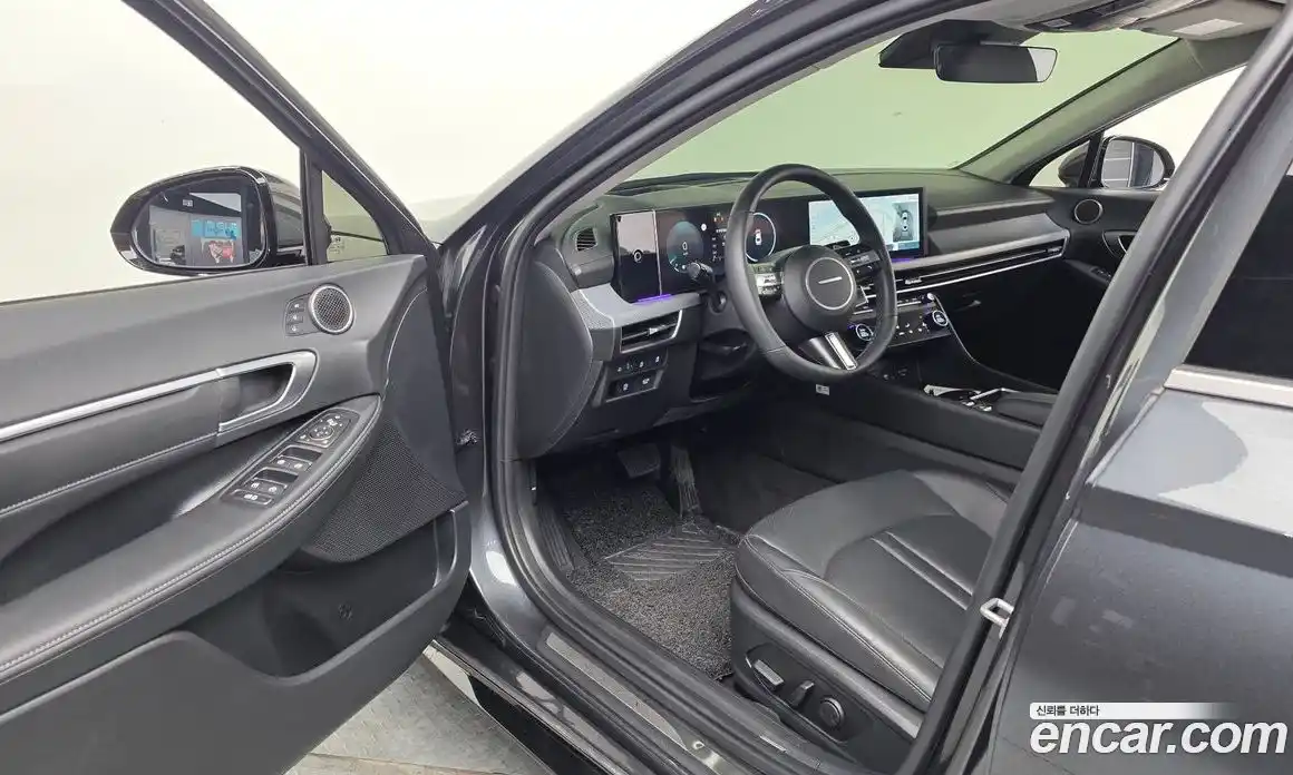 Hyundai Sonata 2023 1.6 гидро в Москве № 1417153, фото 13