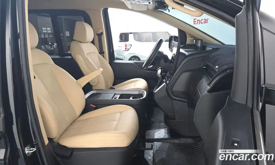 Hyundai Staria 2024 2.2 гидро в Москве № 1417246, фото 15