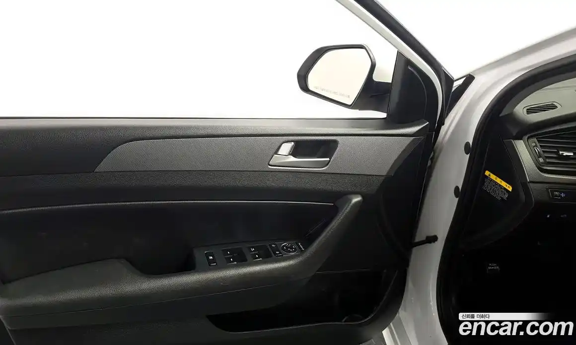 Hyundai Sonata 2017 2.0 гидро в Москве № 1417567, фото 14