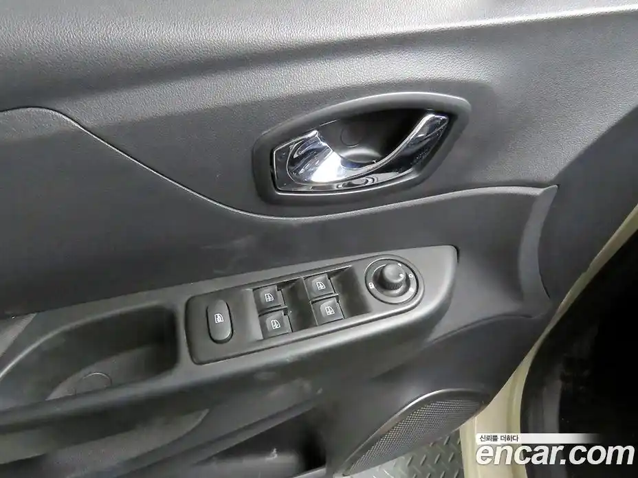 Renault QM3 2017 1.5 гидро в Москве № 152347, фото 18