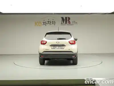 Renault QM3 2017 1.5 гидро в Москве № 152347, миниатюра 2