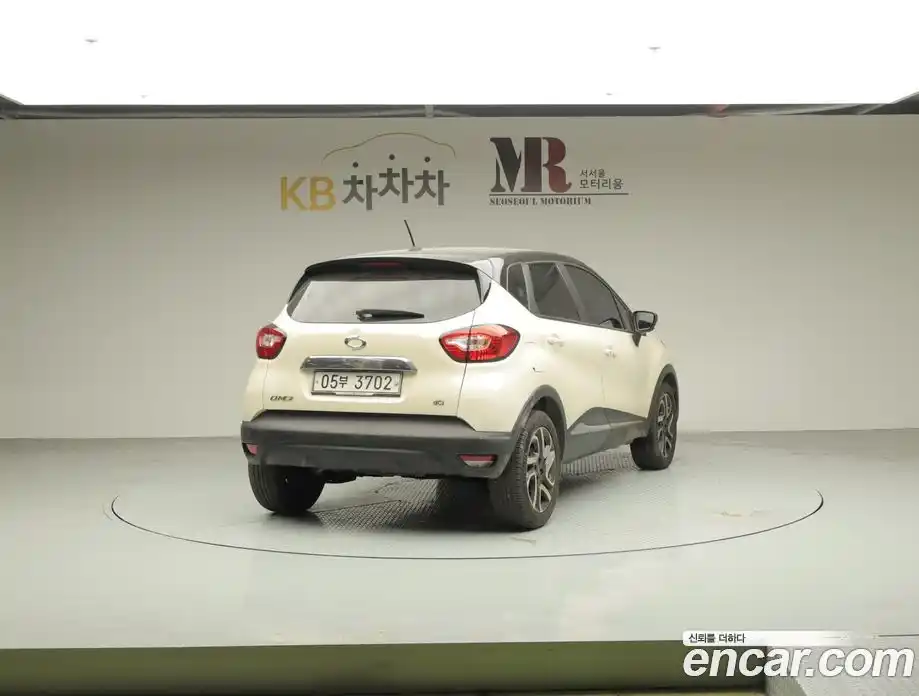 Renault QM3 2017 1.5 гидро в Москве № 152347, фото 3