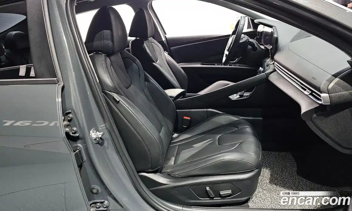 Hyundai Avante 2023 1.6 гидро в Москве № 1537291, фото 13