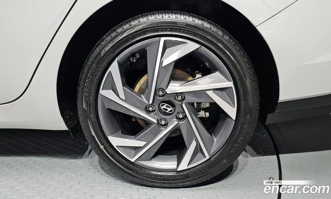 Hyundai Avante 2024 1.6 гидро в Москве № 1537421, фото 7