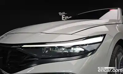 Hyundai Avante 2024 1.6 гидро в Москве № 1537421, миниатюра 8