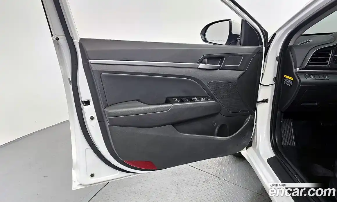 Hyundai Avante 2019 1.6 гидро в Москве, фото 14