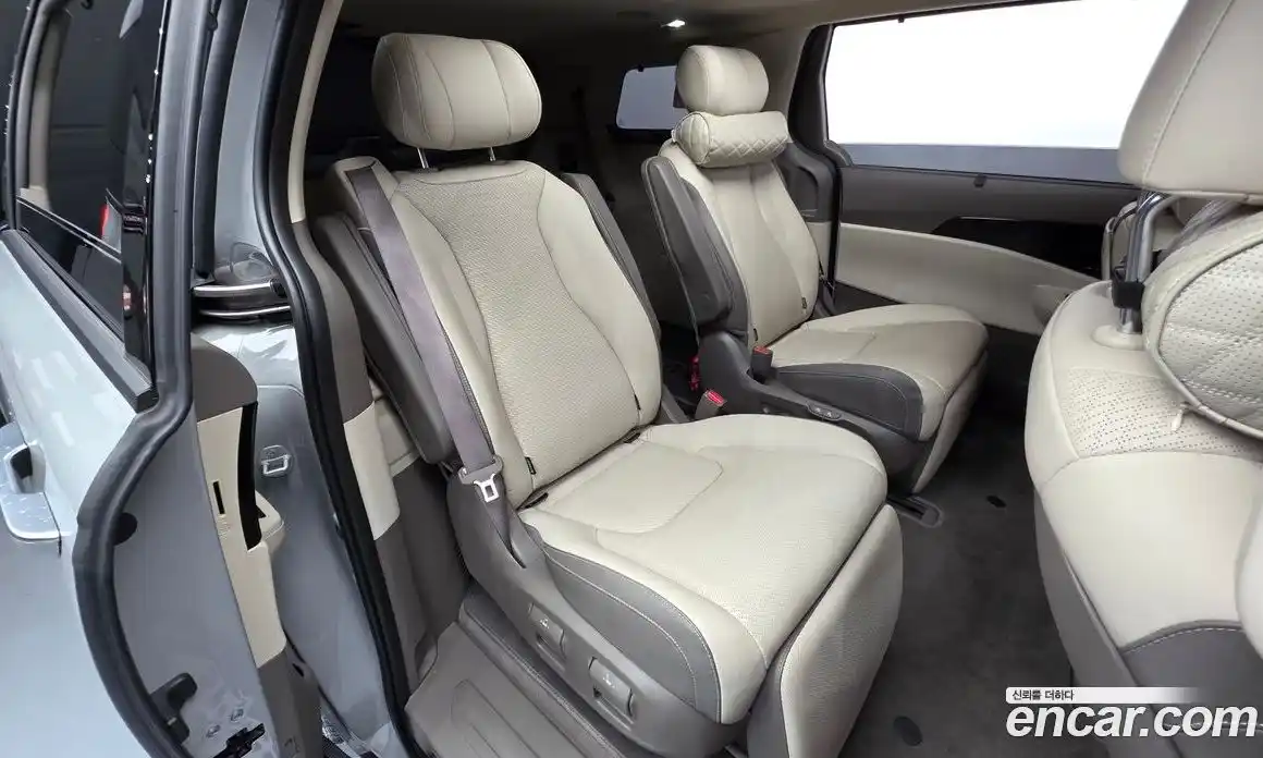 Kia Canival 2024 1.6 гидро в Москве № 1538276, фото 16