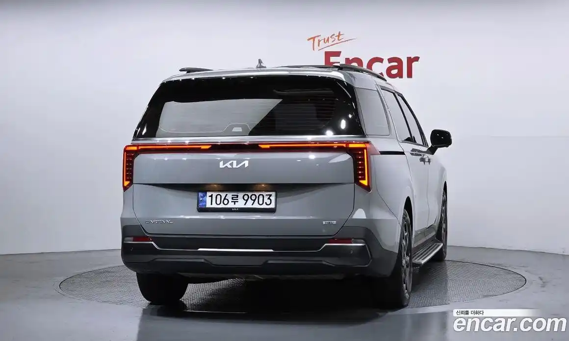 Kia Canival 2024 1.6 гидро в Москве № 1538276, фото 4