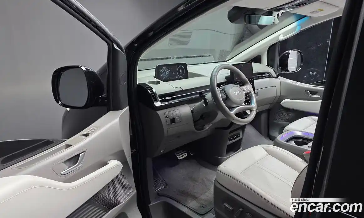 Hyundai Staria 2024 1.6 гидро в Москве № 1610108, фото 13