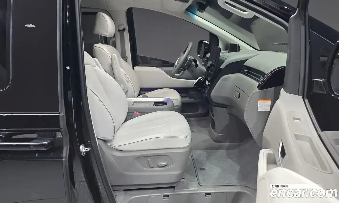 Hyundai Staria 2024 1.6 гидро в Москве № 1610108, фото 17