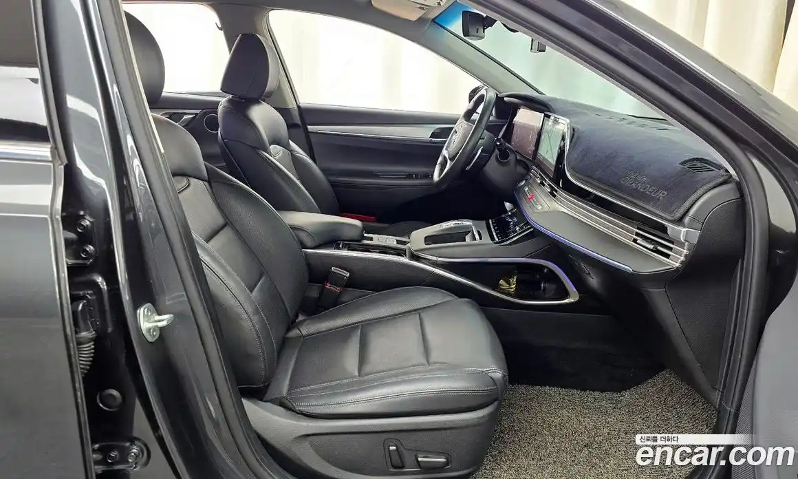 Hyundai Grandeur 2020 2.5 гидро в Москве № 1610744, фото 17