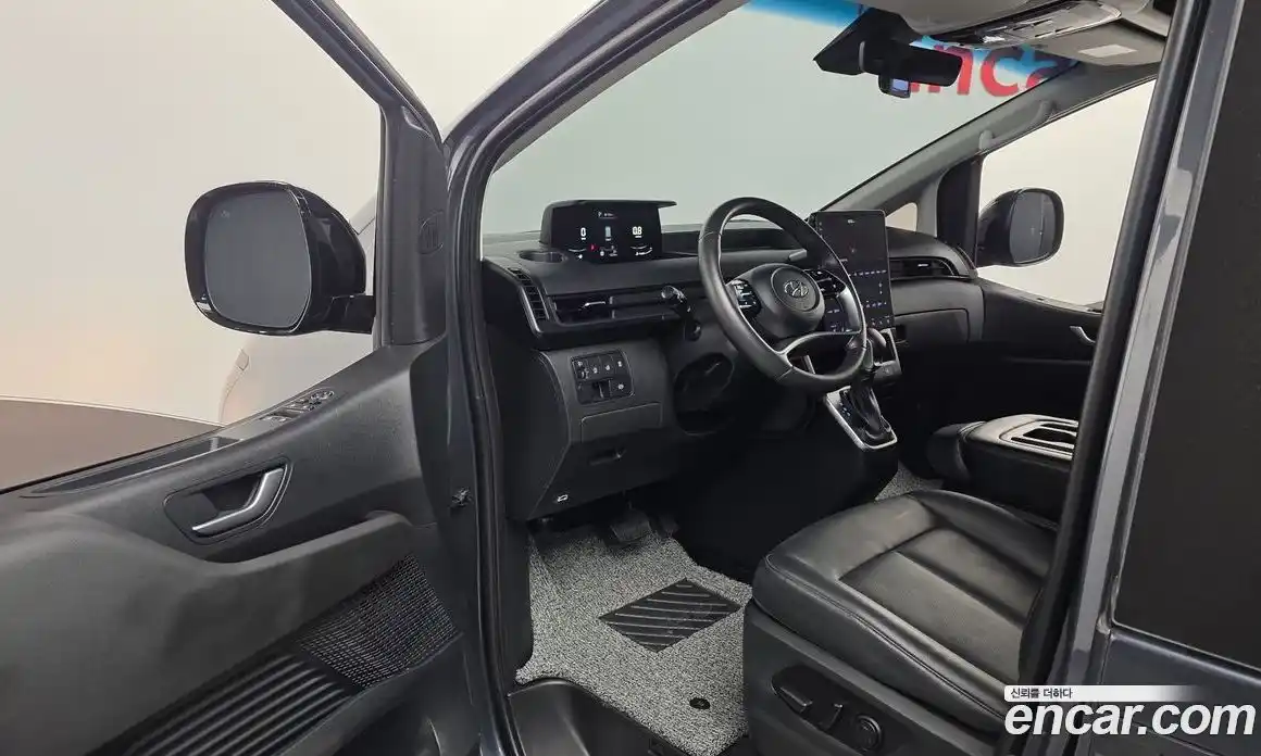Hyundai Staria 2022 2.2 гидро в Москве, фото 13