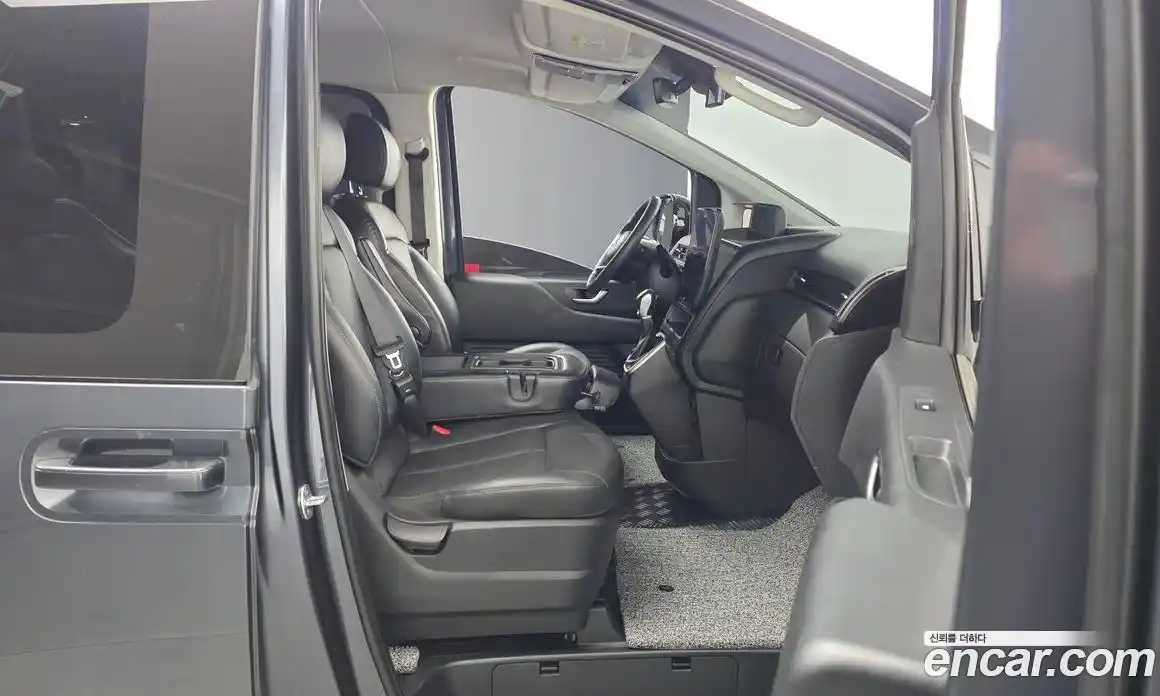 Hyundai Staria 2022 2.2 гидро в Москве, фото 18