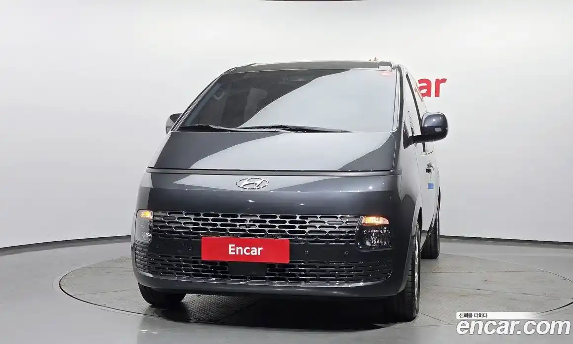 Hyundai Staria 2022 2.2 гидро в Москве, фото 3