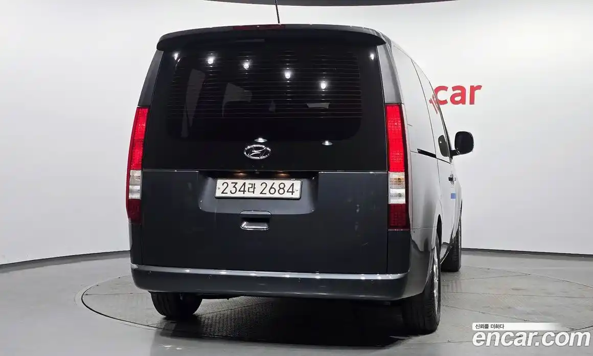 Hyundai Staria 2022 2.2 гидро в Москве, фото 4