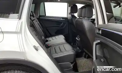 Volkswagen Tiguan 2022 2.0 гидро в Москве № 168633, миниатюра 12