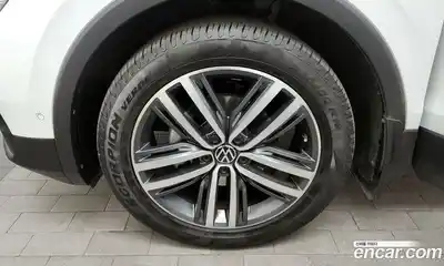 Volkswagen Tiguan 2022 2.0 гидро в Москве № 168633, миниатюра 5