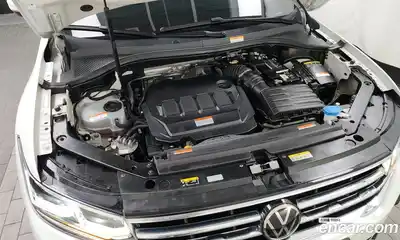 Volkswagen Tiguan 2022 2.0 гидро в Москве № 168633, миниатюра 6