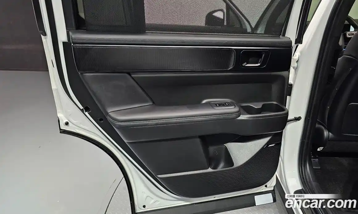 Hyundai Santa Fe 2024 1.6 гидро в Москве № 1757456, фото 15