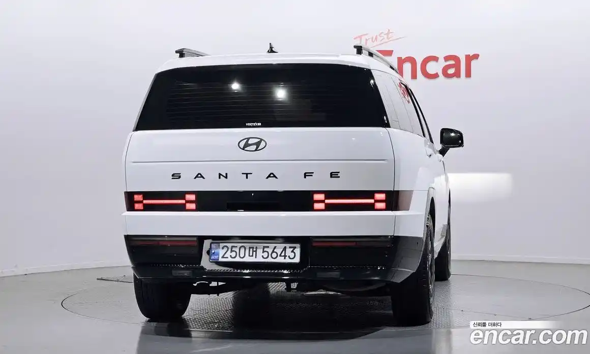 Hyundai Santa Fe 2024 1.6 гидро в Москве № 1757456, фото 4