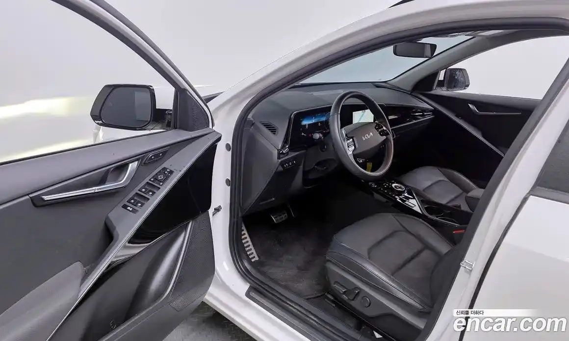 Kia Niro 2024 0.2 гидро в Москве № 1758326, фото 13