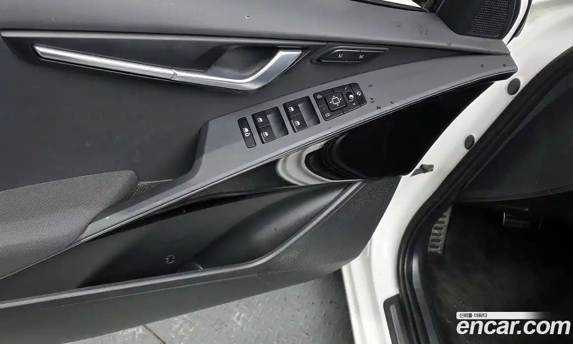 Kia Niro 2024 0.2 гидро в Москве № 1758326, фото 37
