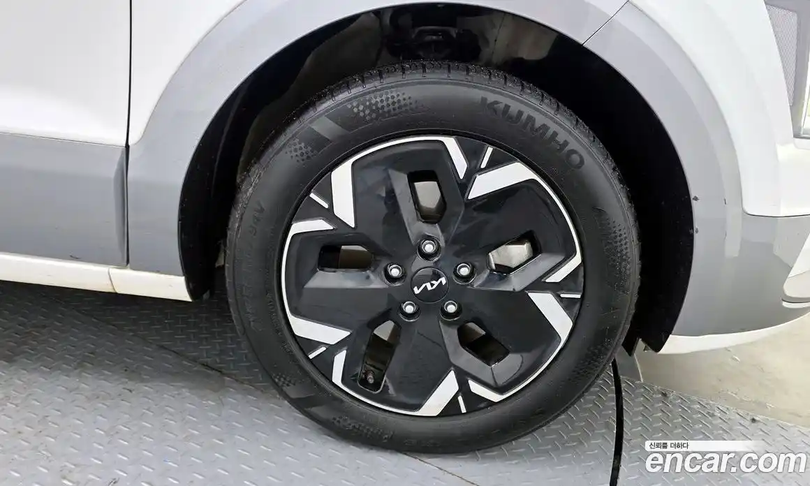 Kia Niro 2024 0.2 гидро в Москве № 1758326, фото 7